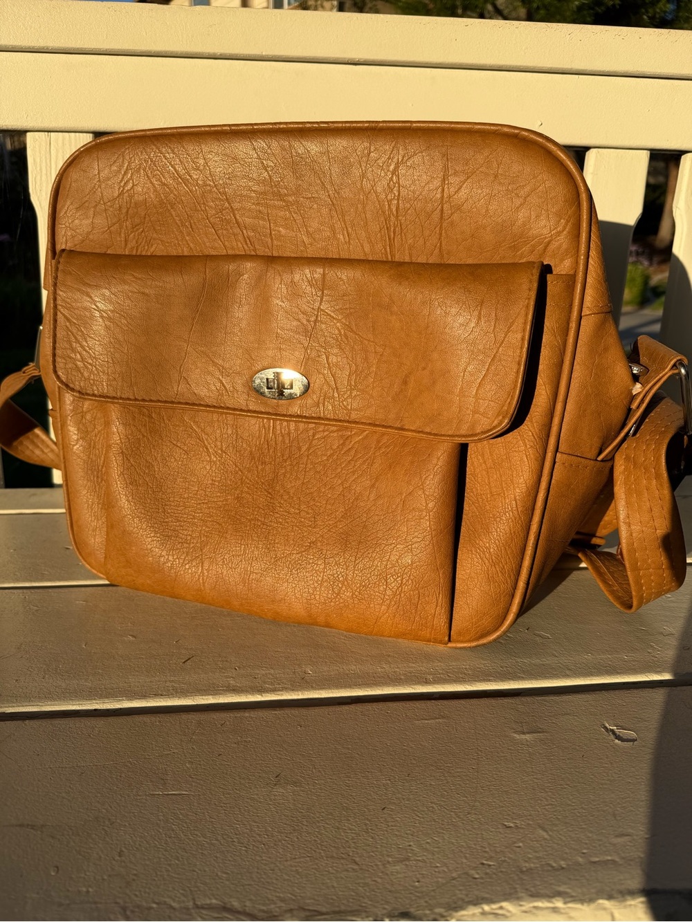 Vintage Samsonite Profile Tan Faux Leather Crossbody Travel Bag Satchel

Authent